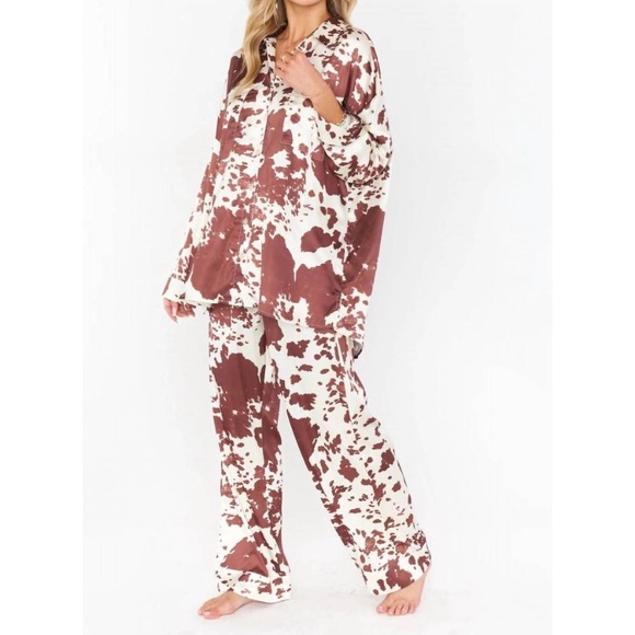 Show Me Your MuMu Overslept PJ Set Holy Cow - Picture 2 of 5